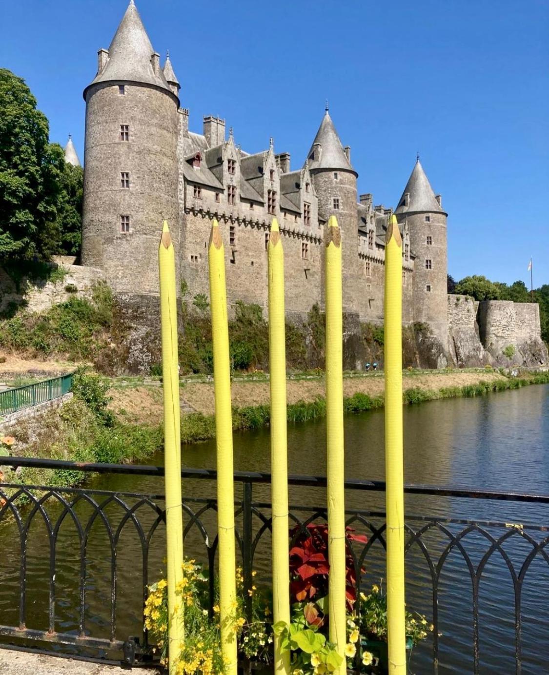 Une Nuit Chez Une Artisane Josselin Exterior photo