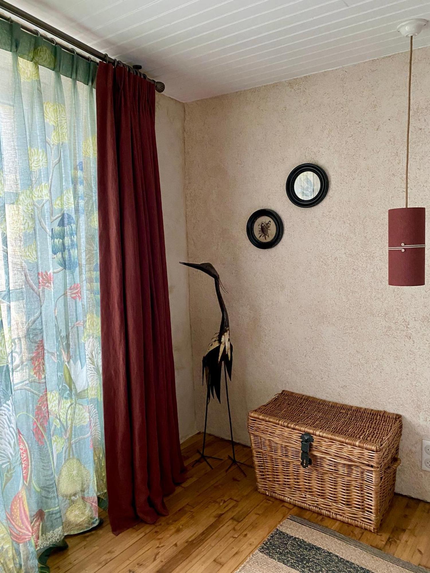 Une Nuit Chez Une Artisane Josselin Exterior photo
